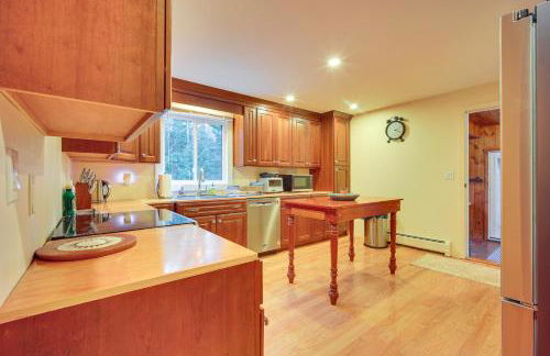 4 Mi to Bromley Mtn Family-Friendly Retreat! - Foto 11