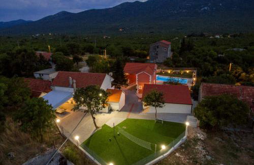 Villa POQUITO, heated pool - Zagvozd, Makarska region - Foto 44