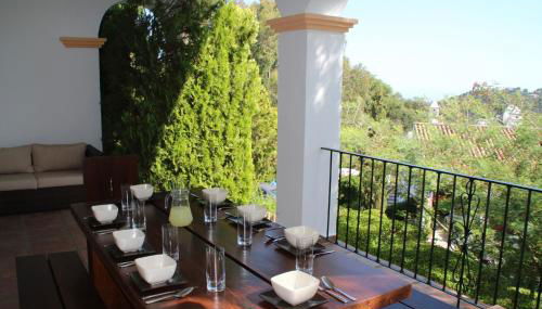 Paradisiacal Villa in Benahavís with Jacuzzi and Private Pool - Photo 5