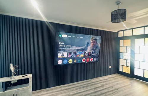 Stylish family home with cinema-style lounge near Blackpool - Foto 11