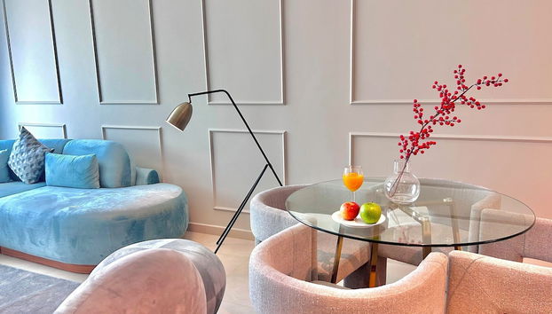 Coin salon dans le hall