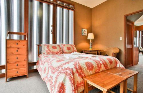 Abalone Alcove! Hot Tub! Pool Table! AMAZING VIEWS! Fast WiFi!! Dog Friendly! - Foto 16