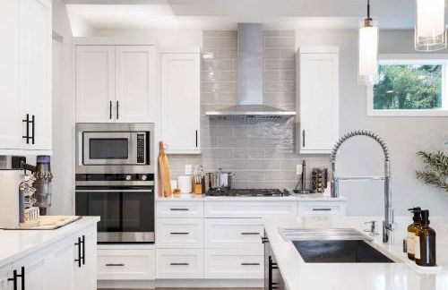 Modern 4BR Family Oasis - Treehouse Bunk &Game Room - Foto 17