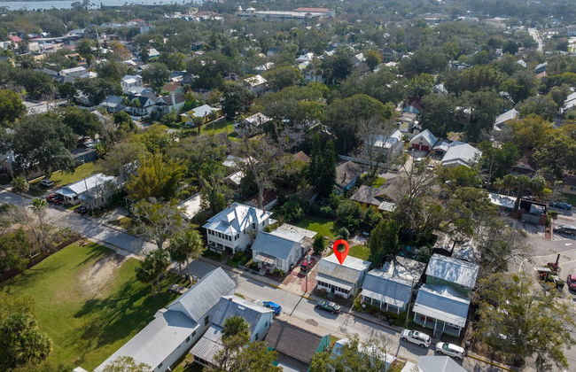 Uptown Cottage Unit B - Foto 1