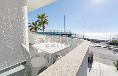 Appartamento La Torre Fronte mare Primo Piano Puglia On line - Foto 3