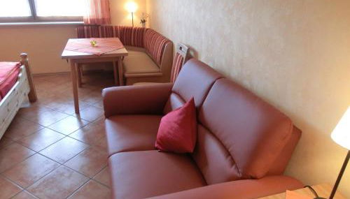 Weingut Hirschen Enkircherweg - Foto 3