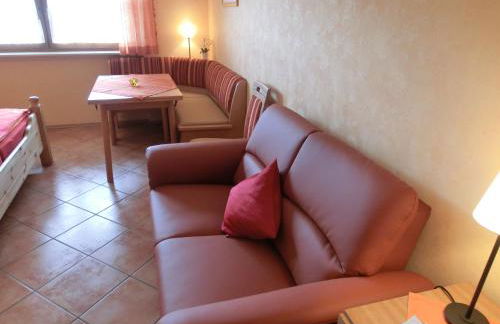 Weingut Hirschen Enkircherweg - Foto 3