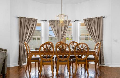 Vista Home near Disney - NEW heated hot tub - games room - Foto 3