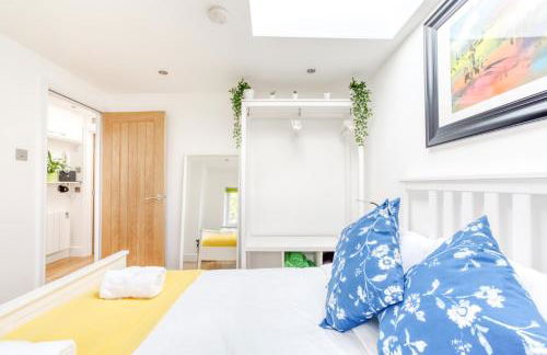 Central Bright 3 Bed Flat with Pool & Parking - Foto 17