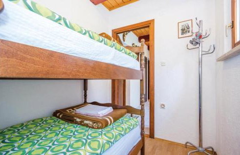 2 Bedroom Beautiful Apartment In Stolac - Foto 24