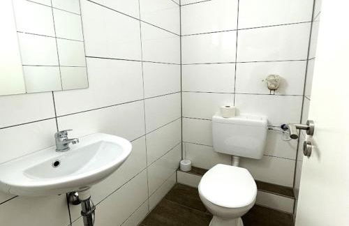 Apartments with Balcony in Krefeld - Foto 12