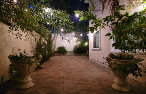 Modern Studio apartment right next to MrC hotel 5 minutes to Rodeo Drive - Foto 22