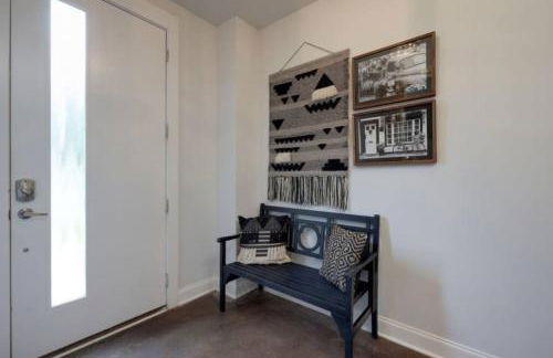 WeHo Nashville Home, Geodis Park, Private Movie Theater! 10min to Broadway! Sleeps 10! - Foto 18