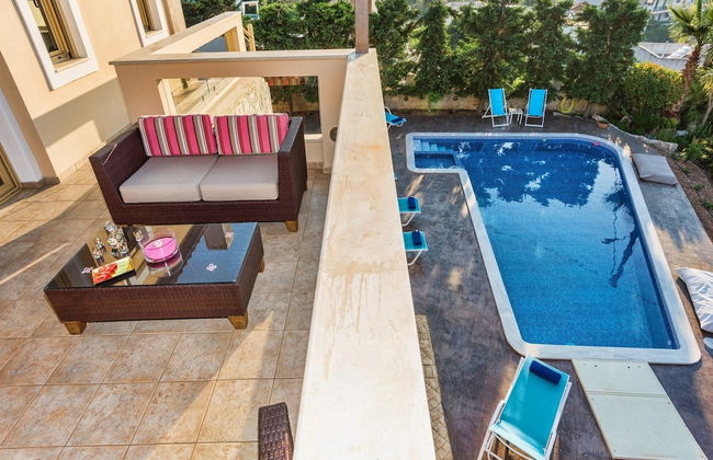 Palladio Luxury Villa - Photo 25