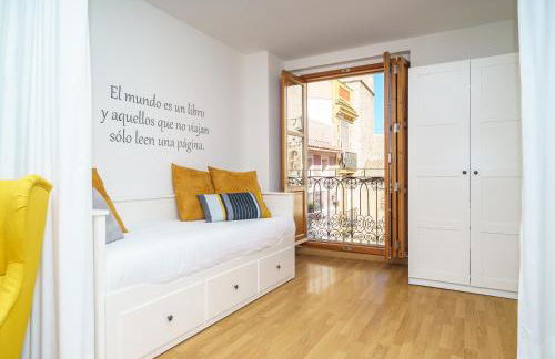 Valencia Home - Photo 69