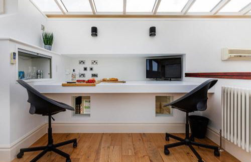 Thrushley Cottage in Wakefield - sleeps 7 - with roof terrace - Foto 16