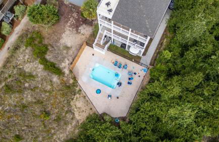 Seaside Serenity Beautiful Home on Topsail 7 BR - Photo 41