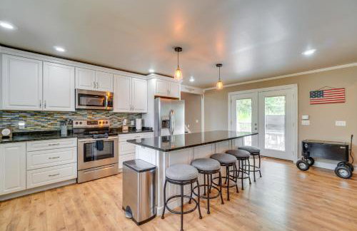 River-View Somerset Home Large Deck, Fire Pit! - Foto 9