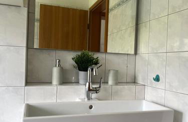 Design-Terrasse-7 Personen-Netflix-Garage-Seenah - Foto 22