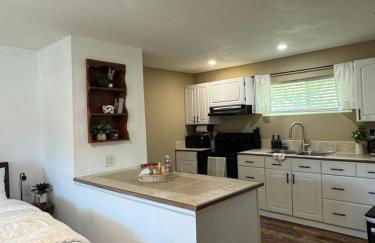 Cozy Studio with King Bed - Foto 3