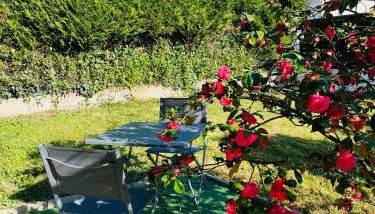 Jolie petit F2 dans maison - Photo 2