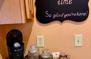 Boutique Stay - Near Beach, PSP4, Billiard or PingPong, Fire Pit, Private Yard - Foto 22