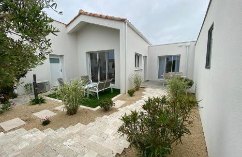 La petite maison zone coulée verte menant a l'océan - Photo 9