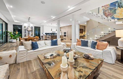 Best Bayfront View New construction w pool - Foto 29