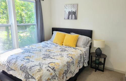 Westside Charmer - 10 min from Downtown - Foto 8