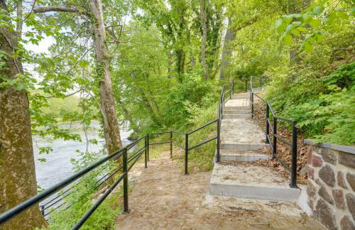 Riverfront Shenandoah Getaway with Kayaks and Tubes! - Foto 35