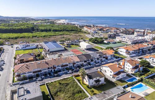 Family Beach House in Amorosa, Northern Portugal - Foto 40