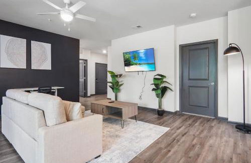 3BR King Bed Balcony North Raleigh - Foto 1