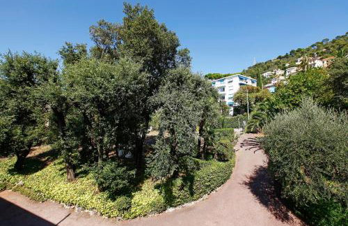 PALMERAIE - Magnifique appartement d'époque avec Vue Mer 4 personnes avec terrasse Le Port Nice - Photo 46