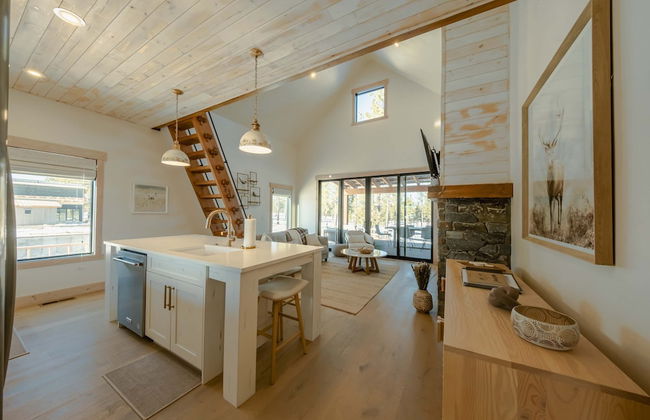 Wilderness Club Nest Modern Cabin Retreat for 9 w/ Hot Tub - Photo 31