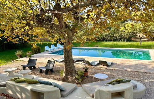 Grande Villa Provençale avec Piscine Privée à Gémenos - Foto 2