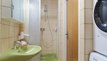 Marx - City Apartment in zentraler Lage - Ideal für 2 Personen mit Waschmaschine und gratis WLAN - Foto 5, towels, Shower