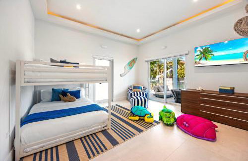 Grand Arenas - 120' Dock, HtdPool, Game Room, BBQ, Mini Golf,Baby Items - Foto 30