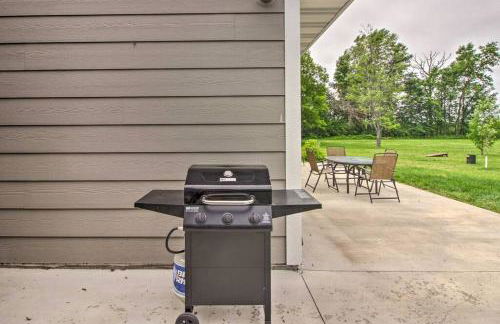 Modern Home on Mille Lacs Lake! Amazing yard and game-room! - Foto 37