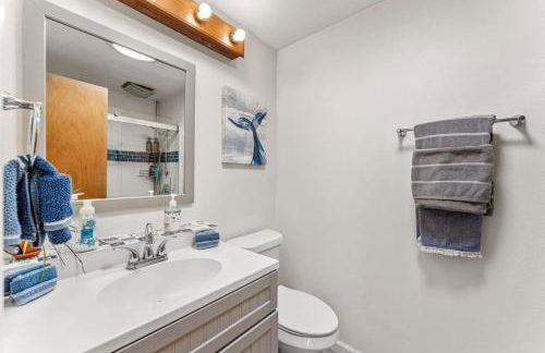 Spacious and Comfy Close to Everything Backyard - Foto 28