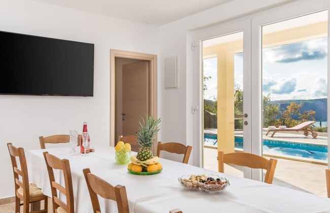 Wonderful Labin Villa With Private Pool and Sea Views - Foto 24