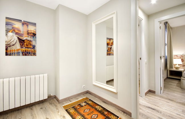 Mercedes Heritage Barcelona Apartments - Photo 27