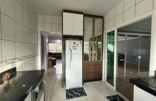 Casa com piscina próximo a BR 277 - Foto 6