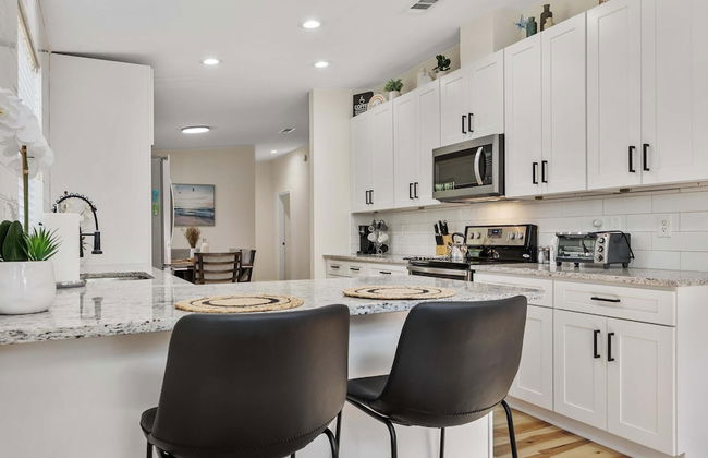 The Oak Hideaway Pet Friendly 3bd! - Foto 9