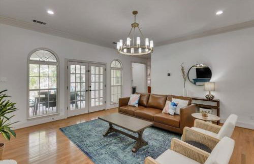 Amazing Luxury 5 Bedrooms Home with Private Pool - Foto 7