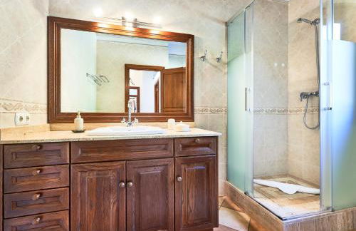 Quiet Villa in Buger with amazing pool, paddle court and nice garden - Foto 7