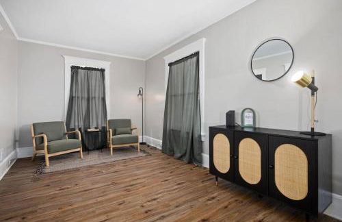 Charming 3BD Home for Long Stays - Foto 7