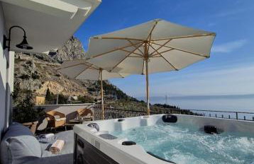 Holliday home Alida with jacuzzi - Photo 1