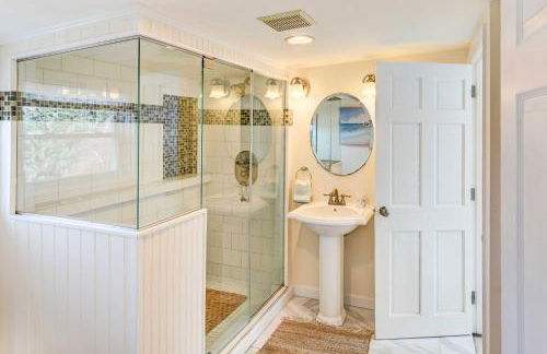 Beautiful Portsmouth Cottage By the Sea with Jacuzzi - Foto 22