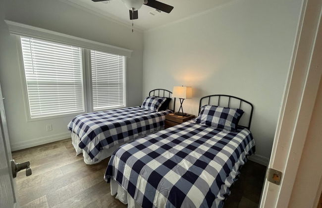 NEW 3bed 2bath With Creek and Open Spaces - Foto 12