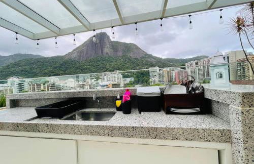 Cobertura Estilosa com Vista Linda e Privacidade - Foto 29